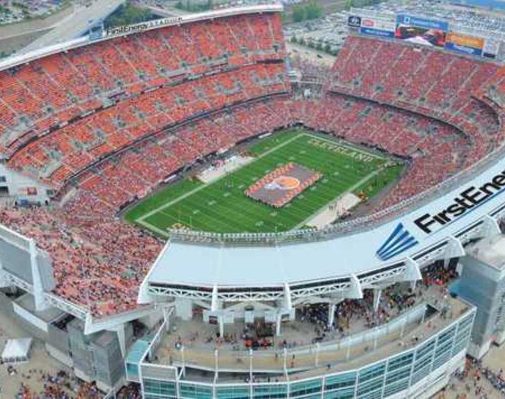 cleveland-browns-food-drive