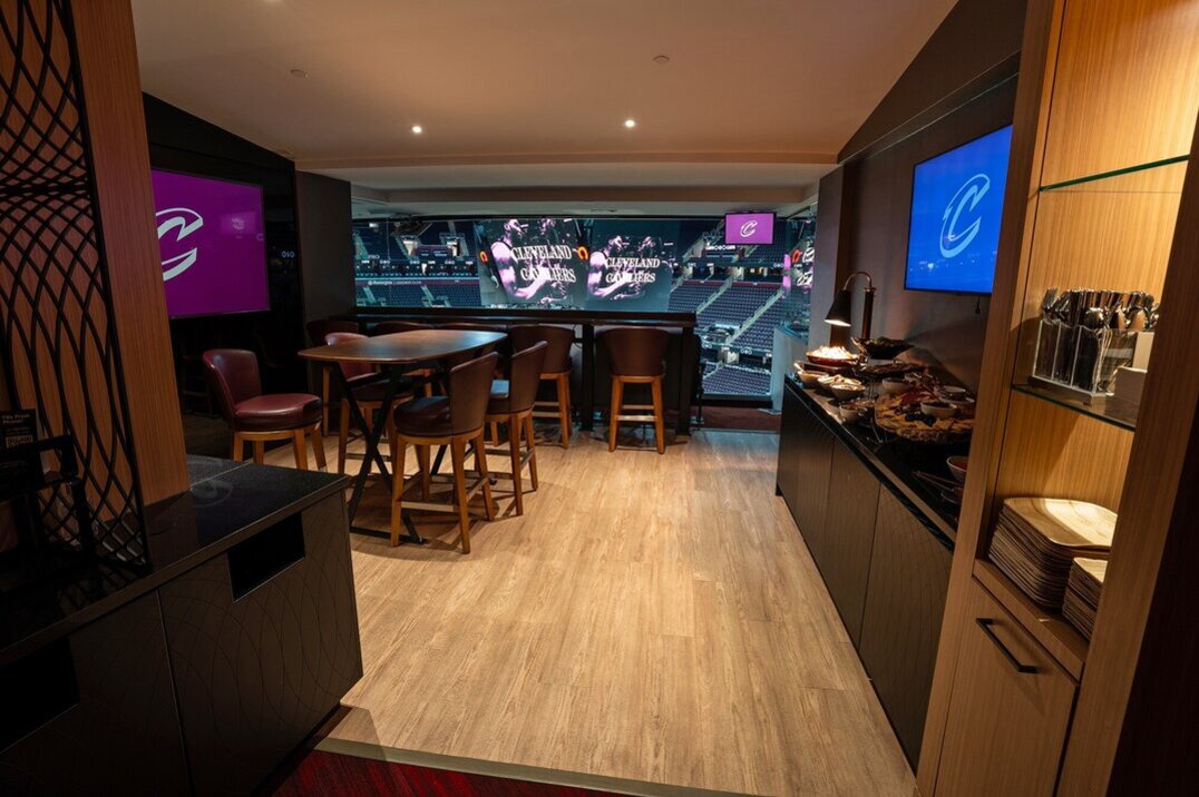 Cavs clubsuitephoto1